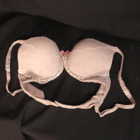 VICTORIA'S SECRET - Body By Victoria Perfect Shape | 32C | Beige Lace Detail Bra - Picture 1 of 10